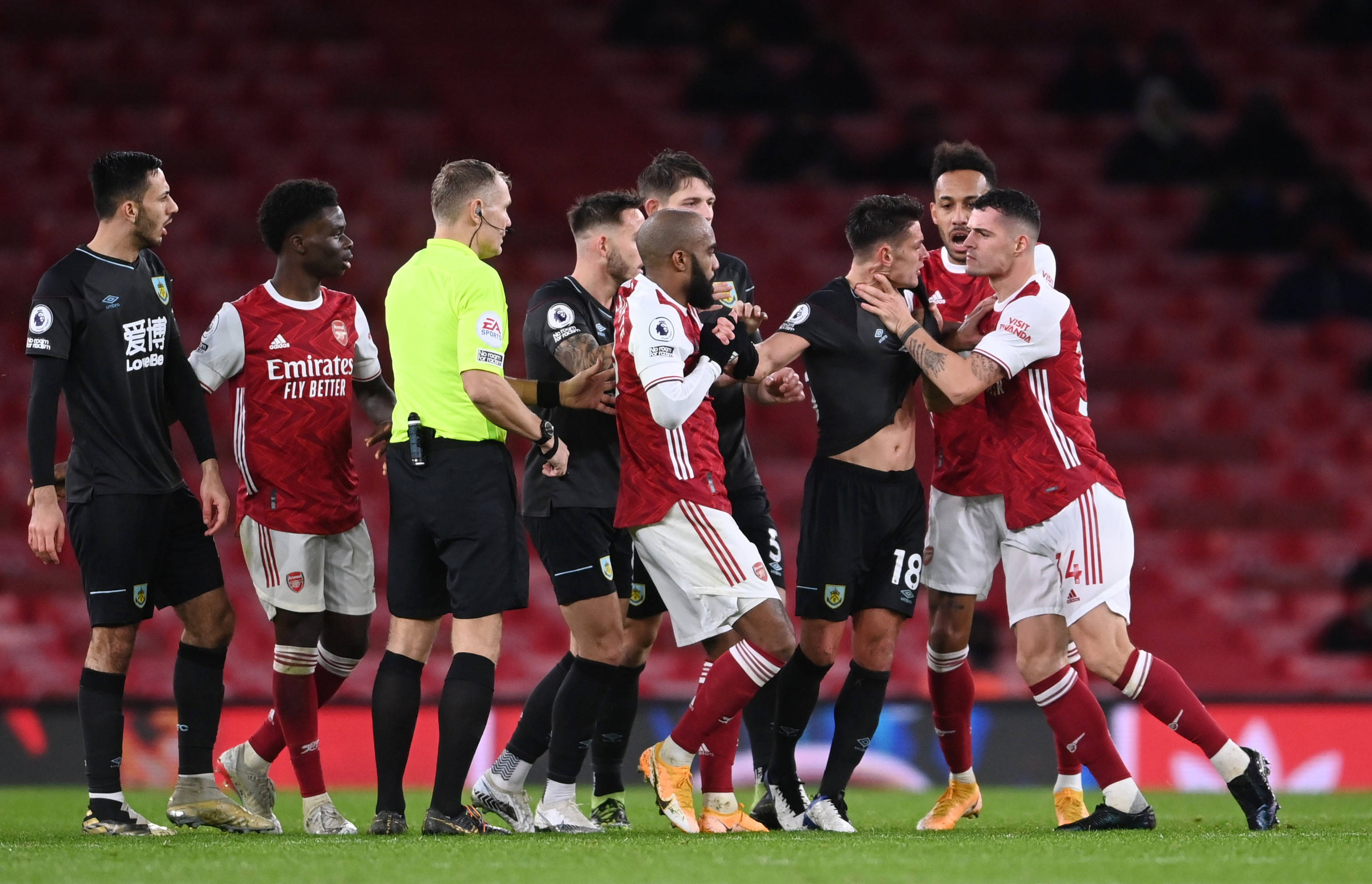 无论勇士再 无论勇士再